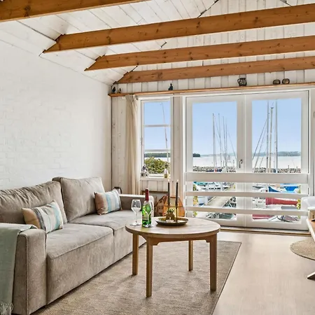 Feriehus Exclusive With Stunning Marina Views In Ebeltoft