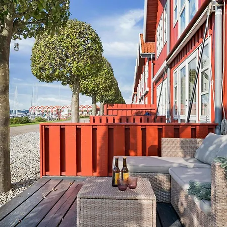 Feriehus Exclusive With Stunning Marina Views In